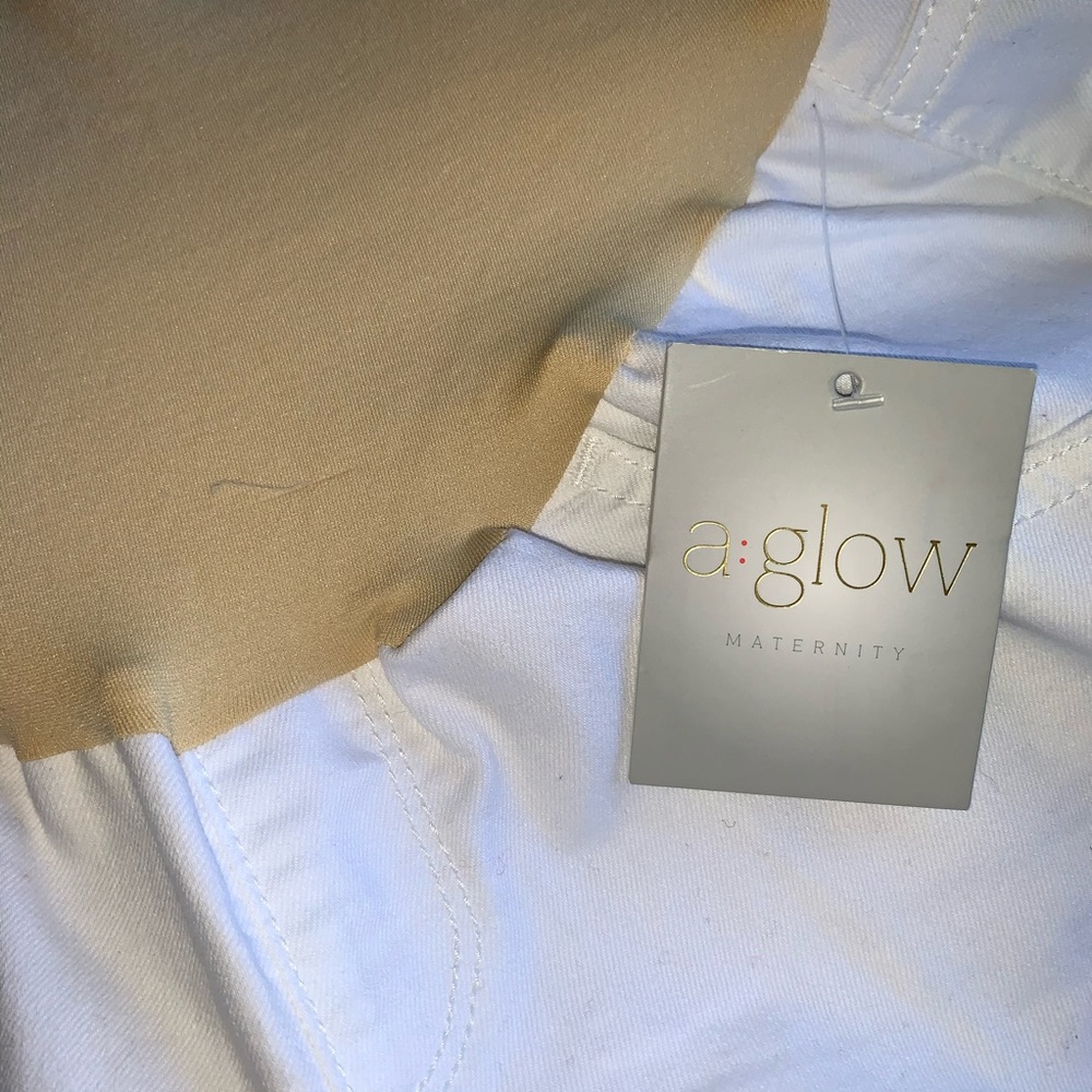 Maternity a:glow Belly Panel White Jean Shorts - Picture 5 of 8